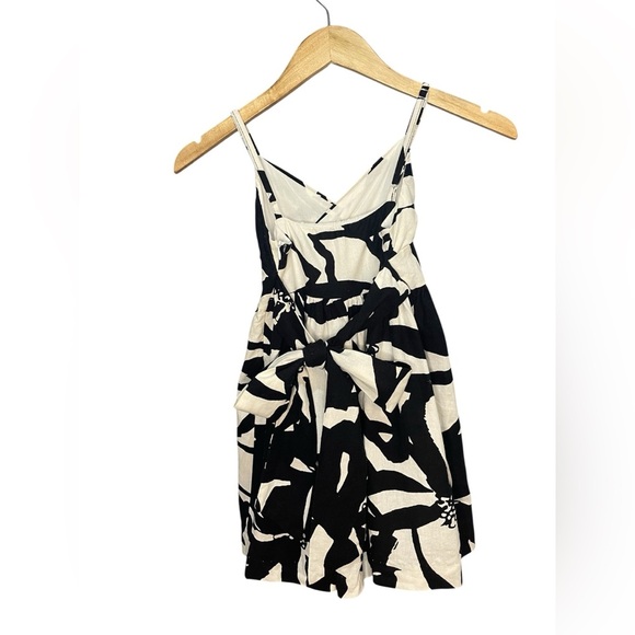 Aqua Black and White Floral Midi Dress - Picture 2 of 3